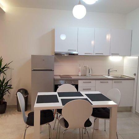 Apartman Cezar Apartment Stobrec Exterior photo