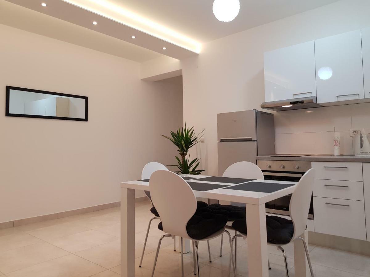 Apartman Cezar Apartment Stobrec Exterior photo