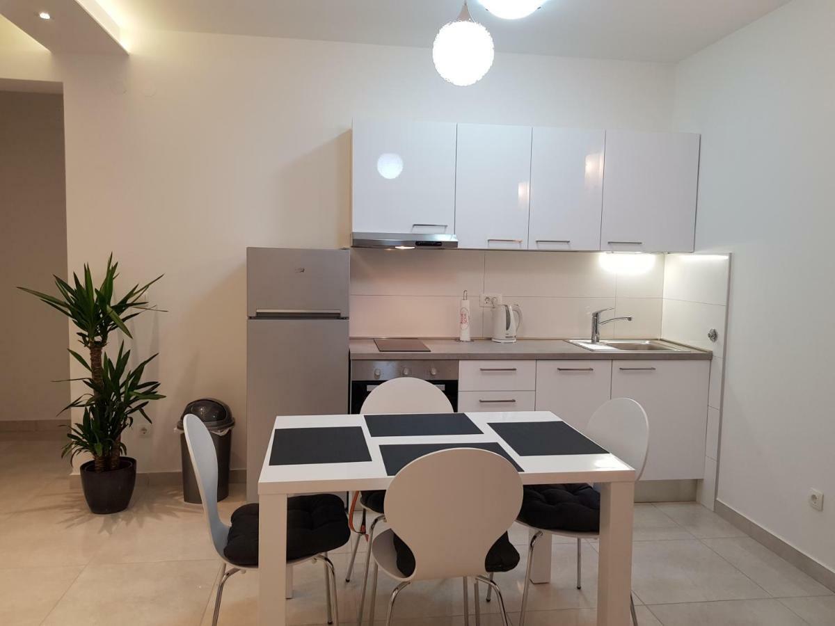 Apartman Cezar Apartment Stobrec Exterior photo
